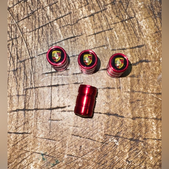 Porsche Tire Valve /Stem Cap Air Valve Caps Metal 4Pcs Tire Decoration cover red - Picture 3 of 3